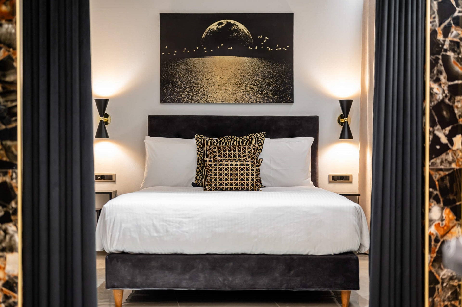 Eclipse Gold – Luxury Suite