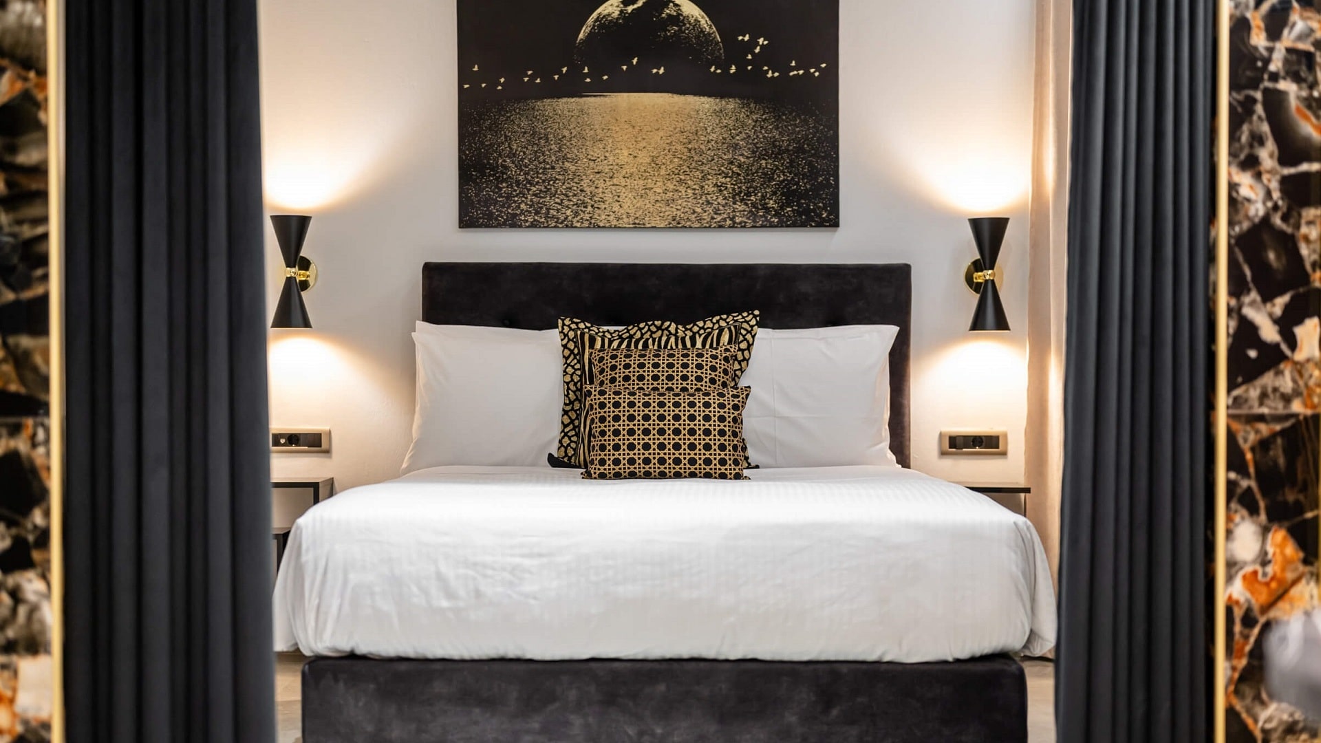 Eclipse Gold – Luxury Suite